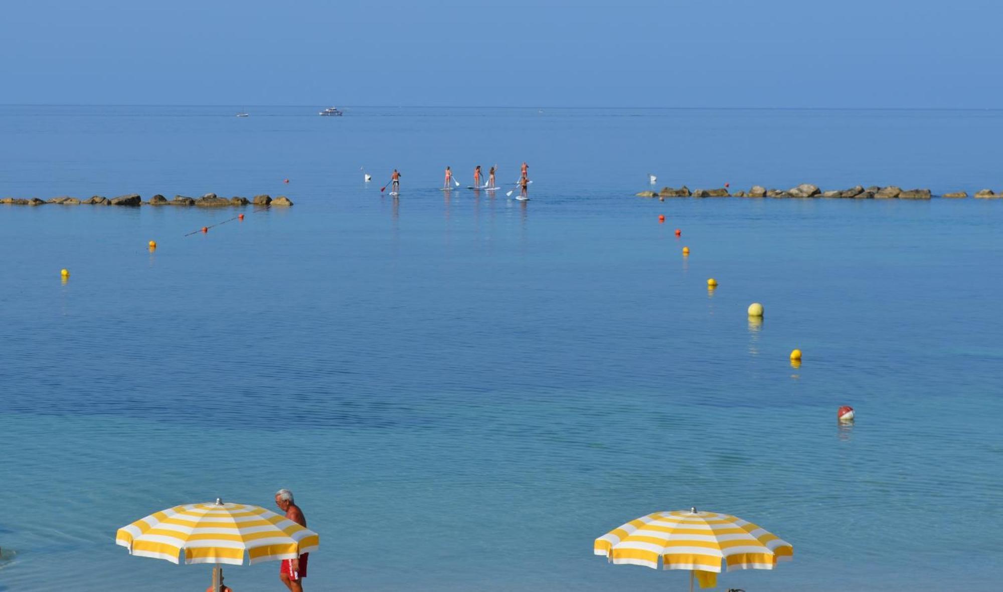 Lido Di Alghero Rooms On The Beach Buitenkant foto